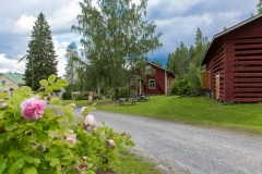 Rantakartano Pöyhölän pihaa
