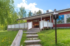 Rantasaunan portaat järveen